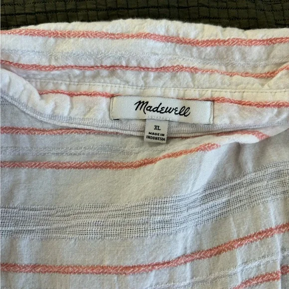 Fun button down shirt from Madewell - Picture 2 of 3